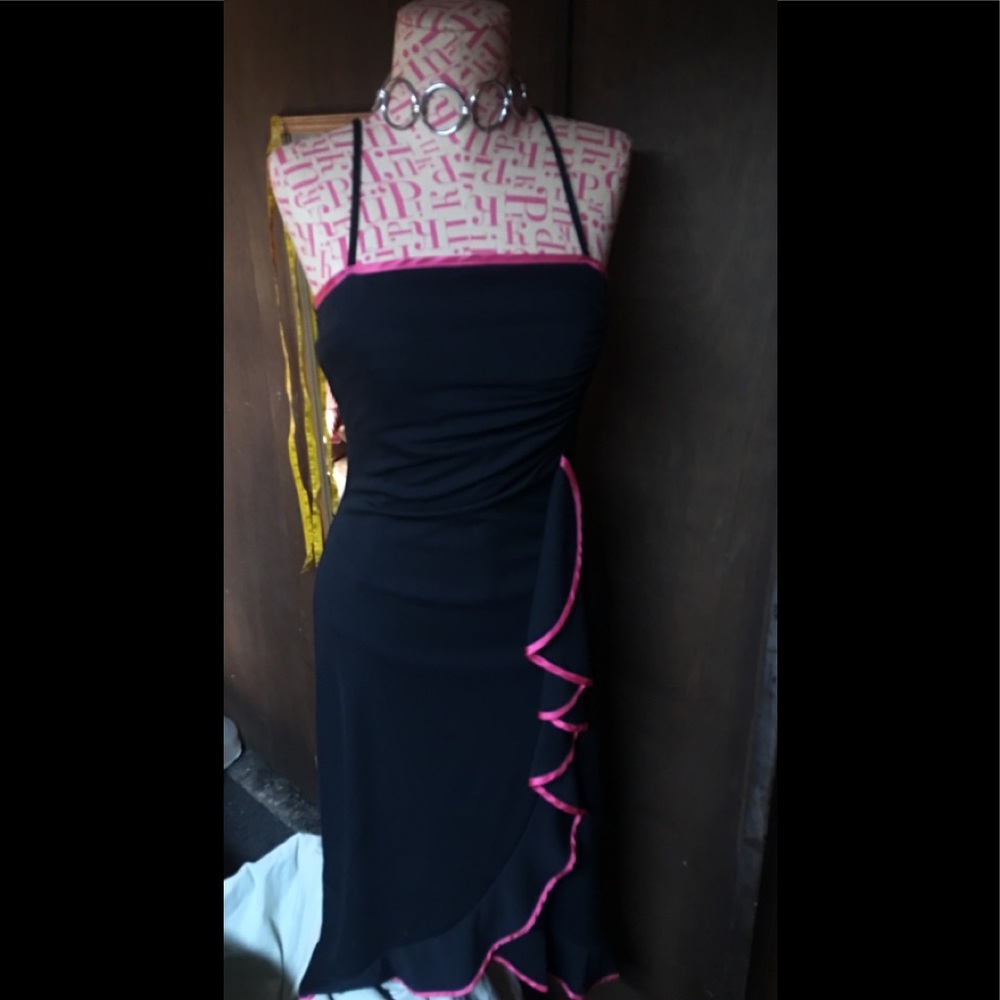 Evening /dance dress. Blk/Hot pink Form fitting
